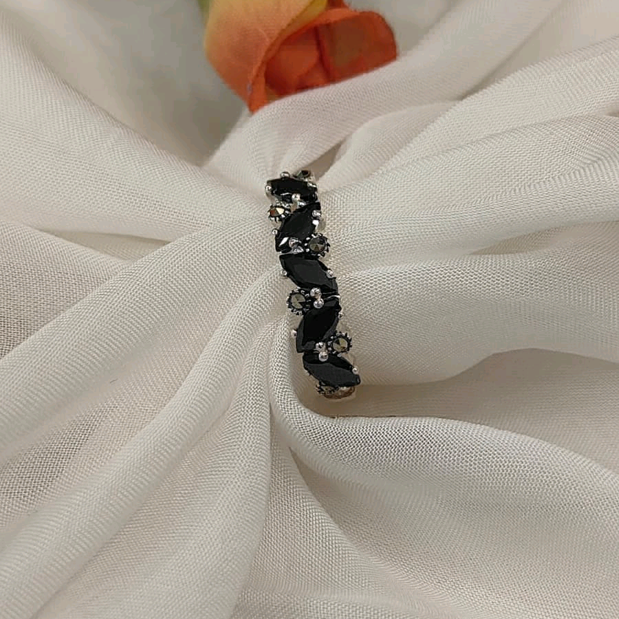 Zic Zac Marcasite Ring 